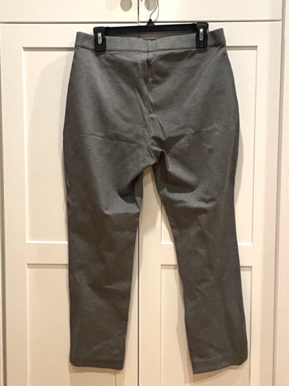 Coldwater Creek Gray Leggings Pants Size Medium - Picture 2 of 3